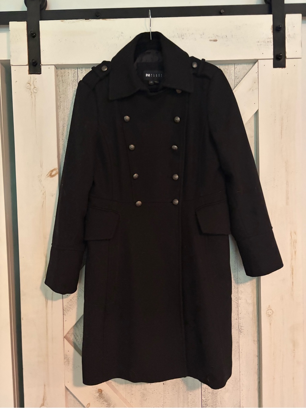 Stylish Black Label Black Double-Breasted Wool Pea Coat with Epaulettes